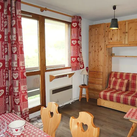 Le Sarvan.5 *